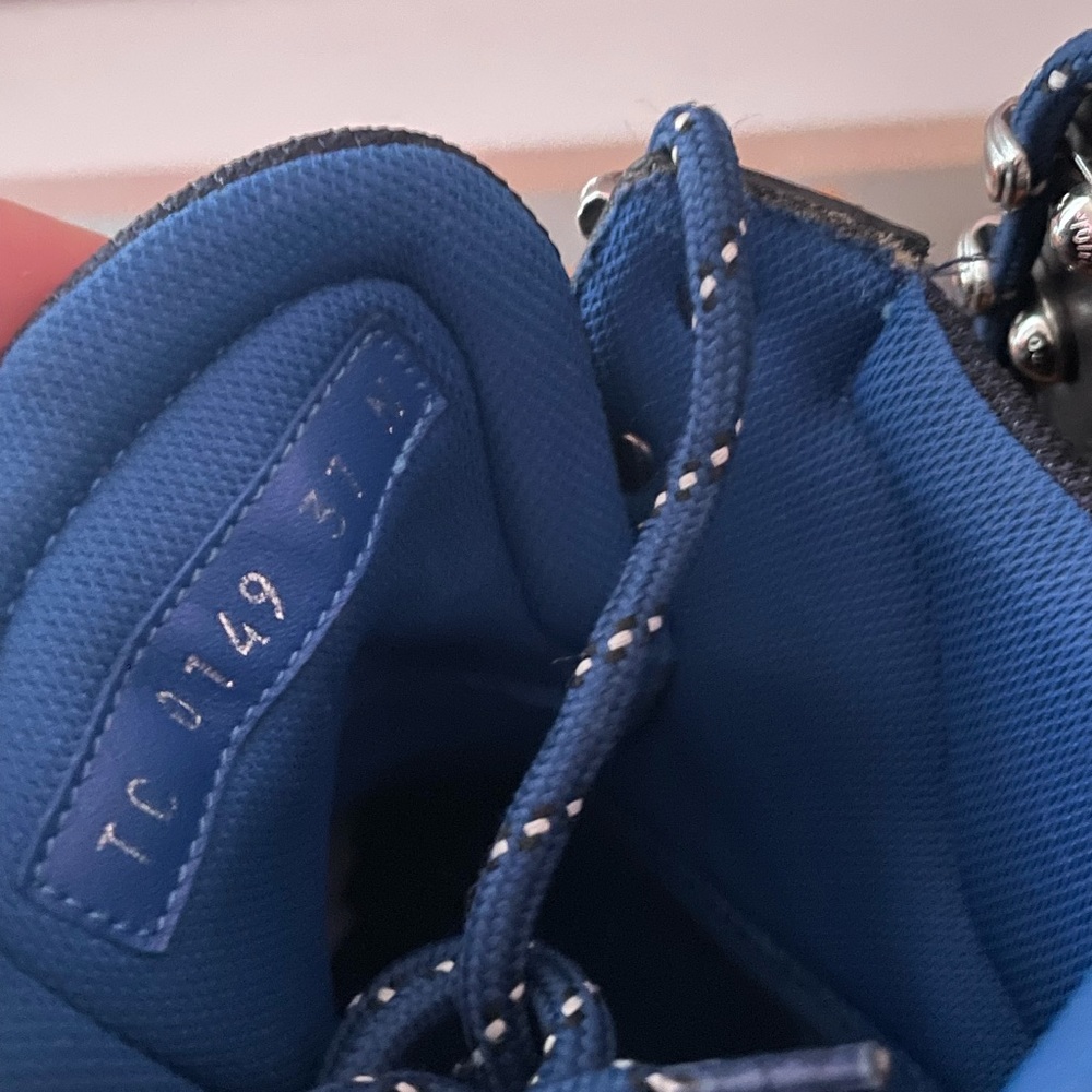 authentic Louis Vuitton Territory Ranger Boots - Picture 3 of 7